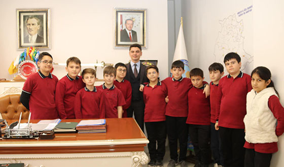 Taşova Kaymakamı Salih Kartal, Şampiyon Sporcuları ve İl Birincisini Ağırladı