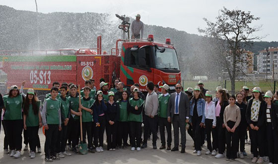 Taşova'da Orman Haftası Etkinlikleri Kapsamında Binlerce Fidan Dikildi