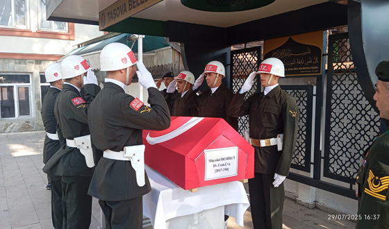 Mücahit Demirci Toprağa Verildi