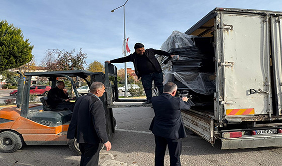 Taşova Belediyesi Temizlik İşleri Müdürlüğü’ne Yeni Yol Süpürme Aracı