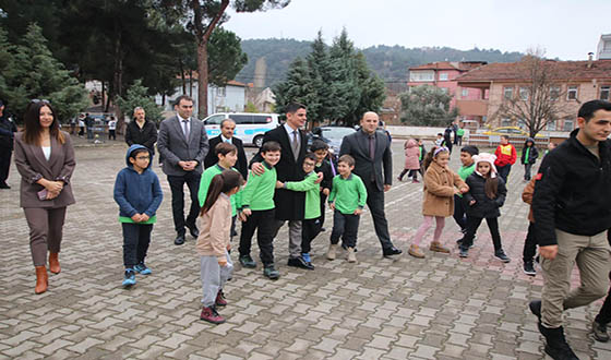 Yeşilırmak Şehit Ferhat Bolat İlkokulu’nda Yerli Malı Haftası Etkinliği Düzenlendi