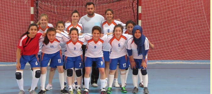 Bayanlar Futsal Müsabakasında Sağlık Meslek Lisesi  METEM' i 4-1 Mağlup Etti..