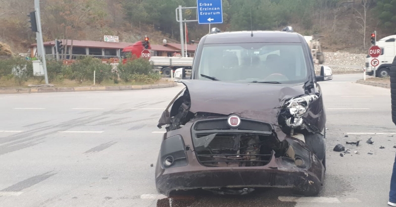 Taşova Girişinde Trafik Kazası