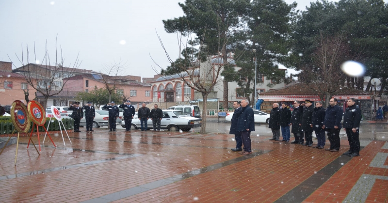 Taşova'da 18 Mart Çanakkale Zaferi ve Şehitleri Anma Günü Kapsamında Çelenk Sunma Töreni Gerçekleştirildi