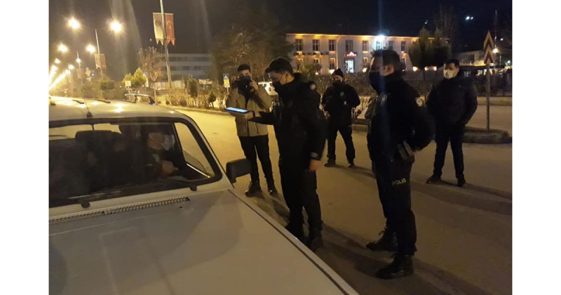 Taşova'da Sokak Çıkma Yasağı Denetimi Yapıldı